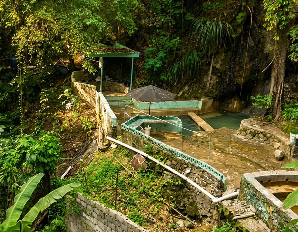 Piton Falls baths